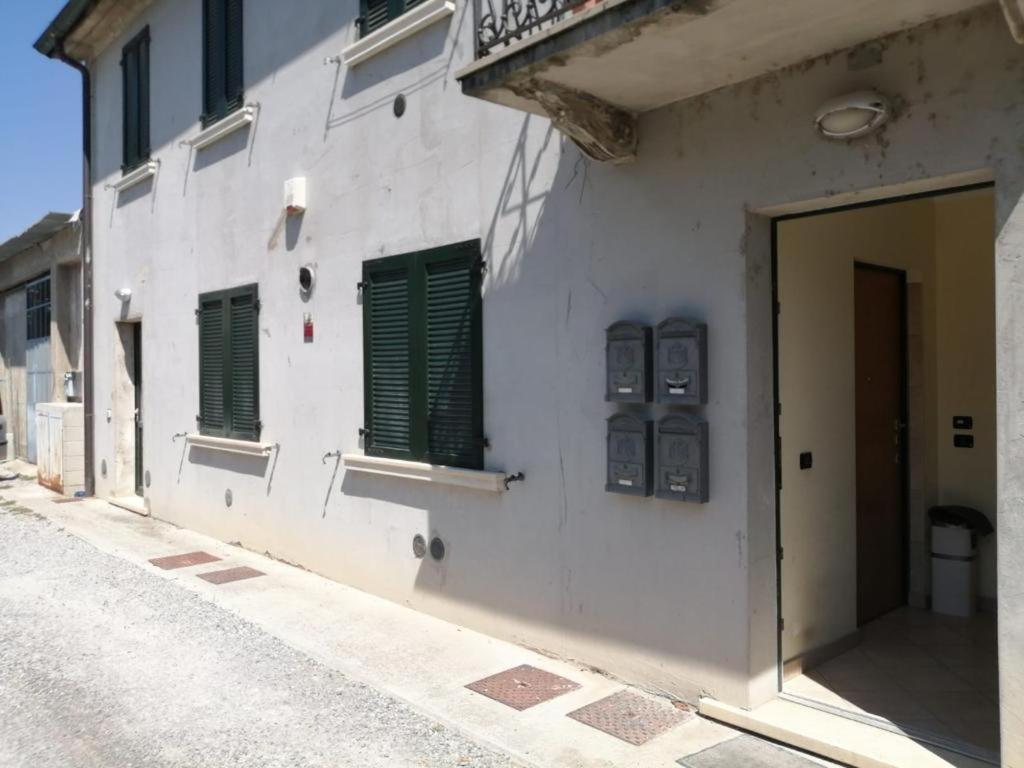 La Casa Di Alyss Lejlighed Bergamo Eksteriør billede